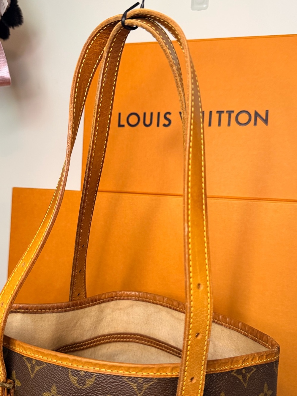 Louis Vuitton Monogram Bucket GM Brown - Picture 13 of 14